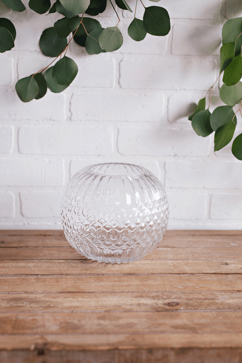 Vase boule/rond à motifs de losanges embossés en verre transparent
