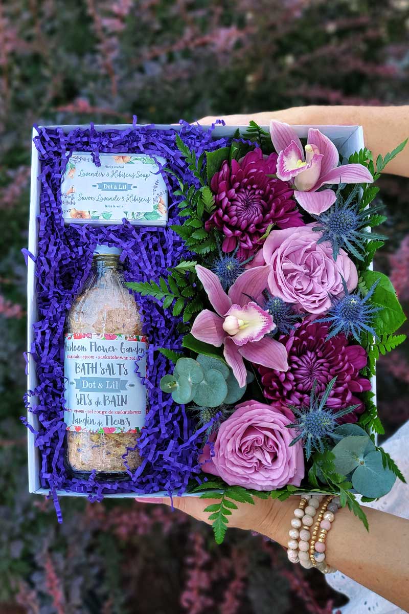boite fleurs mauves dot & lil - savon et sel bain boite fleurs mauves dot & lil - savon et sel bain