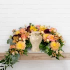 arrangement funeraire colore - contour d'urne