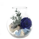 Arrangement rose éternelle indigo