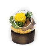 arrangement rose eternelle jaune