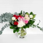 Bouquet de fleurs St-Valentin - Choix du fleuriste - Fleuriste Au Coin de Sophie Boisbriand & St-Eustache